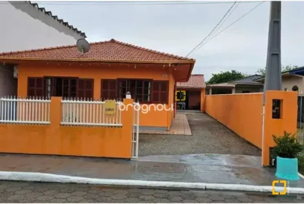 Casa com 3 Quartos à venda, 111m² no São João do Rio Vermelho, Florianópolis