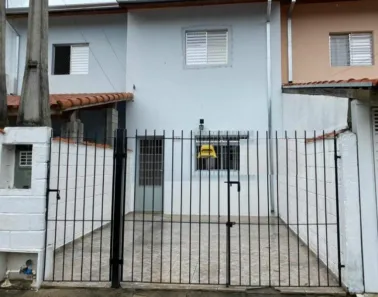 Sobrado com 2 Quartos para alugar, 66m² no Itapema, Guararema