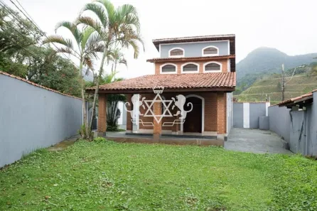 Sobrado com 2 Quartos à venda, 115m² no Martim de Sá, Caraguatatuba