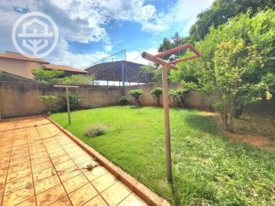 Casa com 3 Quartos à venda, 294m² no Celina, Barretos