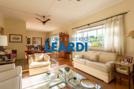 Casa com 4 Quartos à venda, 260m² no Pacaembu, São Paulo