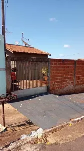 Casa com 2 Quartos à venda, 70m² no Vila Recreio, Ourinhos