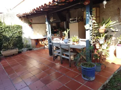 Casa com 3 Quartos à venda, 219m² no Vila Pirajussara, São Paulo