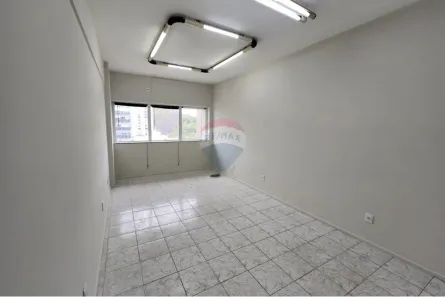 Sala Comercial para alugar, 45m² no Praia do Canto, Vitória