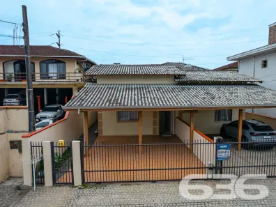 Casa com 6 Quartos à venda, 200m² no Iririú, Joinville