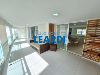 Apartamento com 3 Quartos para alugar, 187m² no Vila Romana, São Paulo