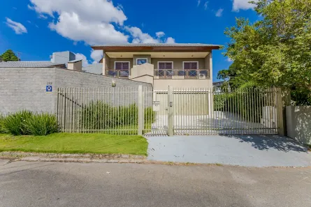 Casa com 4 Quartos para alugar, 284m² no Bigorrilho, Curitiba