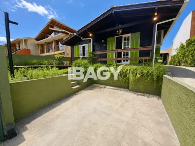 Casa com 3 Quartos para alugar, 105m² no Rio Tavares, Florianópolis