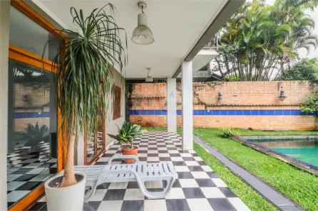 Sobrado com 4 Quartos à venda, 548m² no Vila Madalena, São Paulo