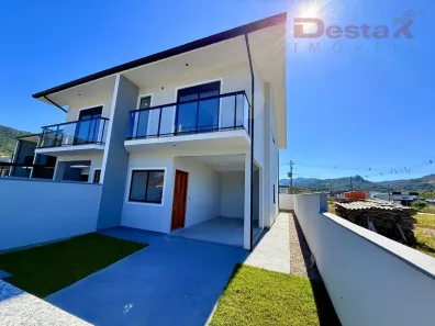 Casa com 3 Quartos à venda, 120m² no Forquilhas, São José