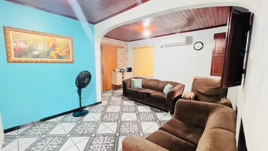 Casa com 3 Quartos à venda, 230m² no Flores, Manaus