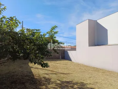 Lote/Terreno à venda, 316m² no Lagoinha, Uberlândia
