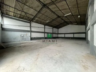 Galpão/Depósito/Armazém para alugar, 300m² no Hauer, Curitiba