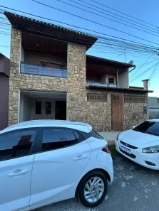 Casa com 3 Quartos à venda, 200m² no Barcelona, Serra