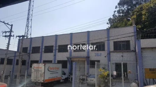 Galpão/Depósito/Armazém à venda, 1780m² no Vila Carbone, São Paulo