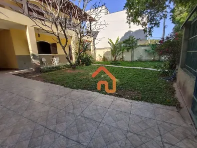 Casa com 4 Quartos à venda, 396m² no Piratininga, Niterói