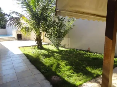 Sobrado com 4 Quartos à venda, 200m² no Cidade Jardim, Taubaté