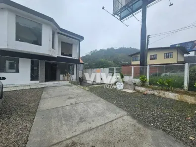 Sala Comercial para alugar, 250m² no Fazendinha, Itajaí