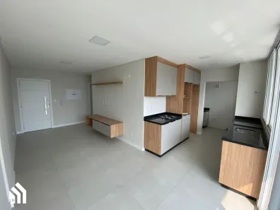 Apartamento com 2 Quartos para alugar, 78m² no Centro, Itajaí