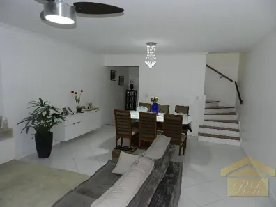 Sobrado com 3 Quartos à venda, 164m² no Jardim Aeroporto, São Paulo
