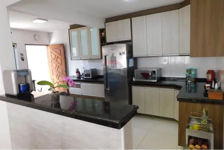 Casa com 3 Quartos à venda, 256m² no Marmeleiro, Mairinque