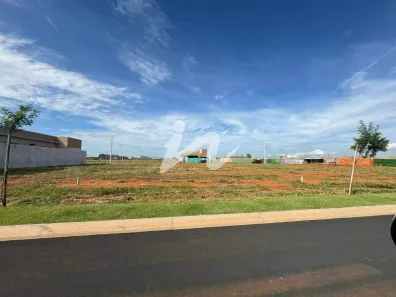 Lote/Terreno à venda, 279m² no Novo Mundo, Uberlândia