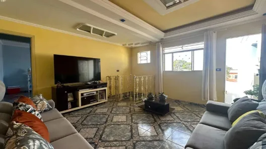 Casa com 2 Quartos à venda, 250m² no Tulipas, Jundiaí