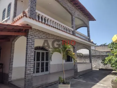 Casa com 4 Quartos à venda, 201m² no Jardim Sulacap, Rio de Janeiro