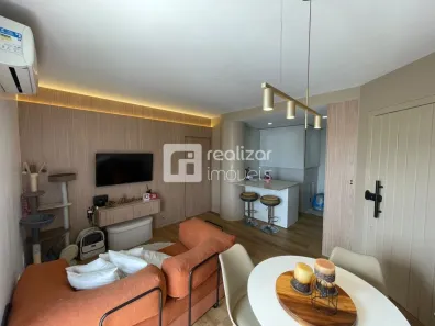 Apartamento com 2 Quartos para alugar, 52m² no Capoeiras, Florianópolis