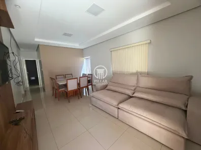 Casa com 3 Quartos para alugar, 230m² no Planalto, Montes Claros