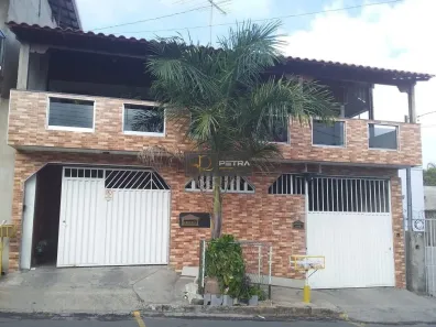 Casa com 4 Quartos à venda, 200m² no São Caetano, Contagem