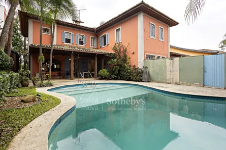 Casa com 4 Quartos à venda, 700m² no Jardim Leonor, São Paulo