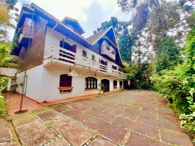 Casa com 7 Quartos à venda, 800m² no Recanto Araucária, Campos do Jordão
