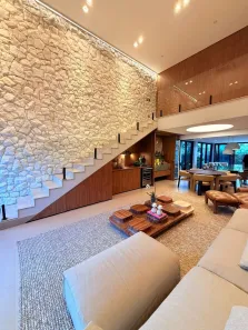 Sobrado com 4 Quartos à venda, 340m² no Jardins Valência, Goiânia