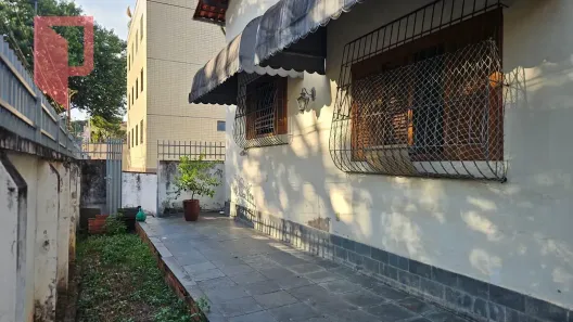 Casa com 2 Quartos à venda, 120m² no Caiçaras, Belo Horizonte