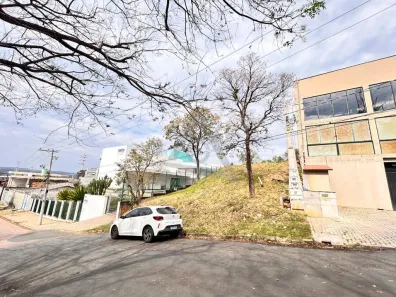 Lote/Terreno à venda, 1045m² no Jardim Conceição (Sousas), Campinas