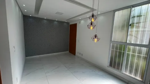 Apartamento com 2 Quartos para alugar, 42m² no Chácaras Reunidas Santa Terezinha, Contagem