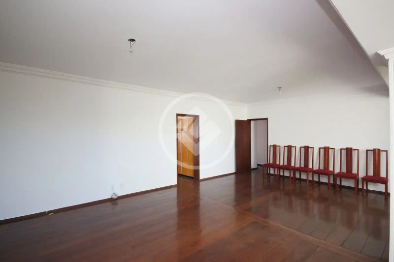 Apartamento com 4 quartos — Grajaú, Belo Horizonte