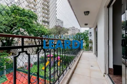 Apartamento com 3 Quartos à venda, 270m² no Santa Cecília, São Paulo