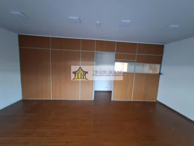 Imóvel Comercial com 4 Quartos para venda ou aluguel, 240m² no Vila Santo Estéfano, São Paulo