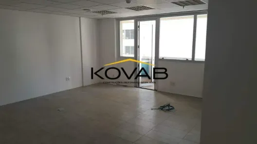 Sala Comercial para alugar, 77m² no Pinheiros, São Paulo