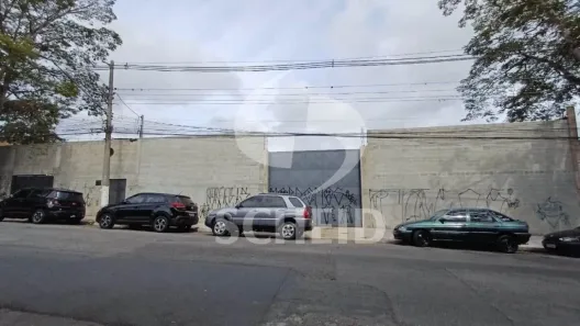 Galpão/Depósito/Armazém à venda, 750m² no Jardim das Imbuias, São Paulo