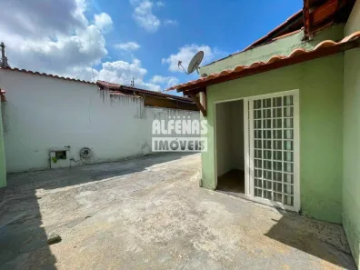 Casa com 2 Quartos para alugar, 90m² no Riacho III, Betim