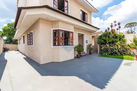 Casa com 3 Quartos à venda, 195m² no Capão Raso, Curitiba