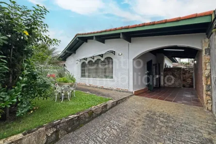Casa com 3 Quartos à venda, 216m² no Parque Turistico, Peruíbe
