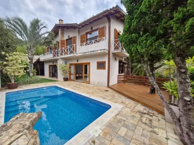 Casa de Condomínio com 4 Quartos à venda, 315m² no Golf Gardens, Carapicuíba