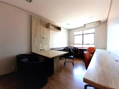 Sala Comercial para alugar, 20m² no Passo da Areia, Porto Alegre