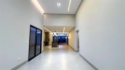 Casa com 3 Quartos à venda, 171m² no Grand Ville, Uberlândia