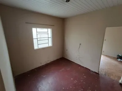 Casa com 3 Quartos para alugar, 88m² no Vila Maria Helena, Uberaba