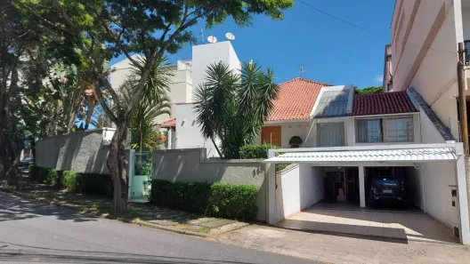 Casa com 3 Quartos à venda, 900m² no Jardim Amália, Volta Redonda